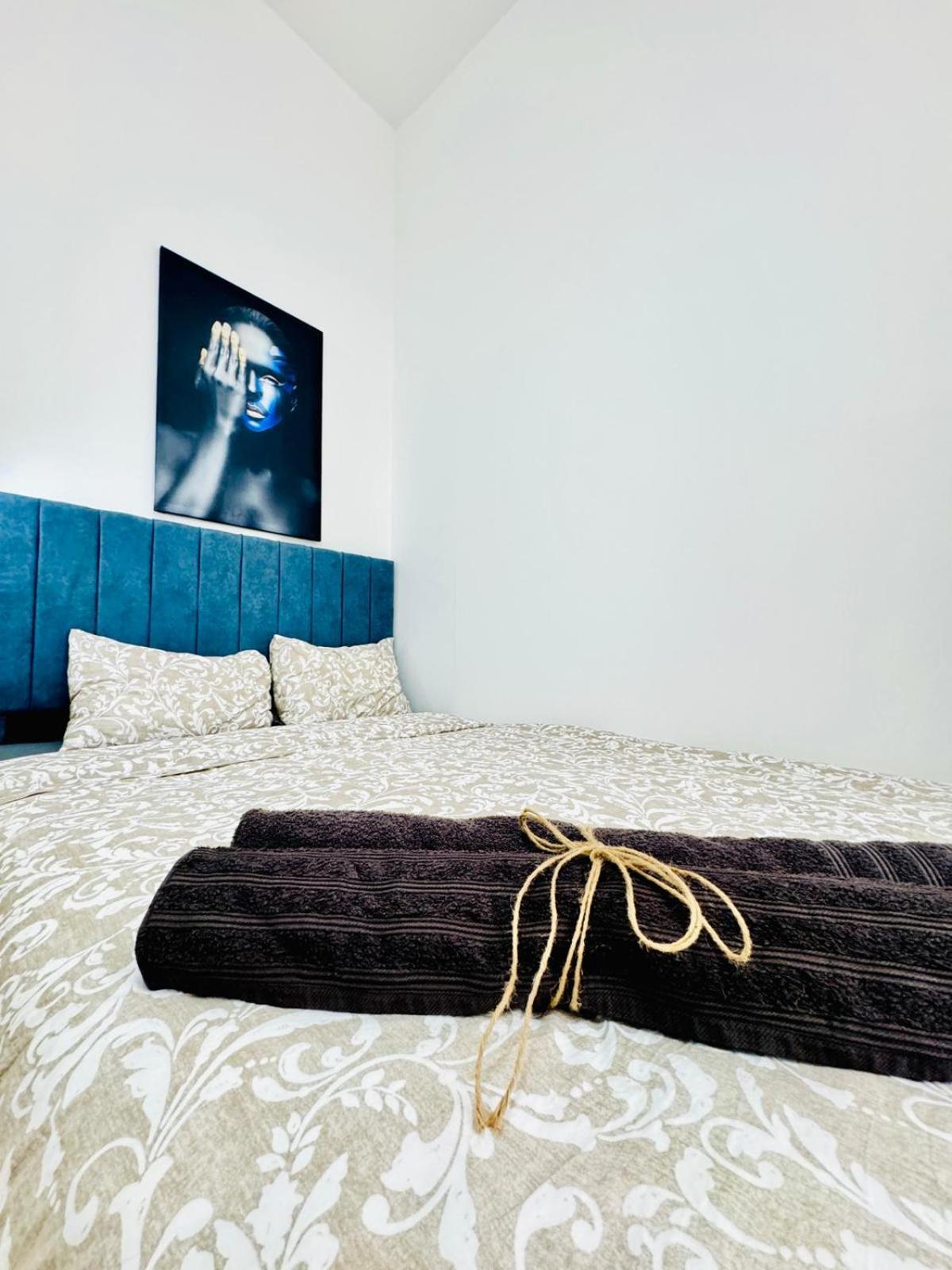 Comfortable 5br Shared 10 Minute Walk To Matzleinsdorfer Platz * Wien